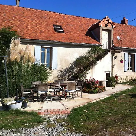 Le Petit Savriere Bed & Breakfast *